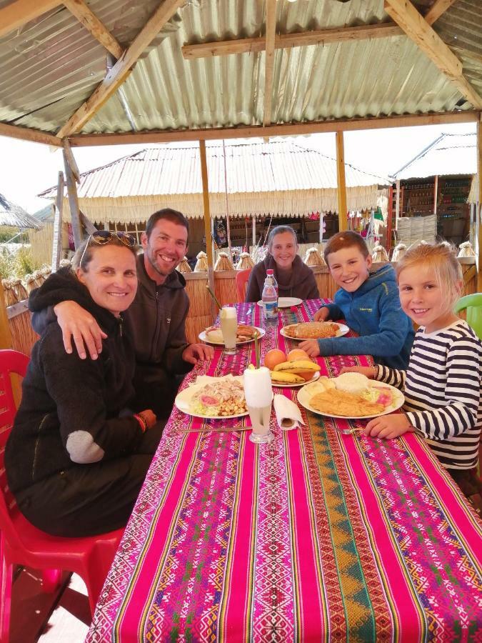 Uros Lodge Lover Titiqaqa Puno Kültér fotó