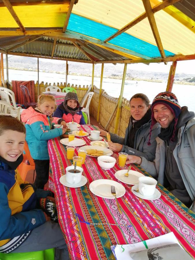 Uros Lodge Lover Titiqaqa Puno Kültér fotó