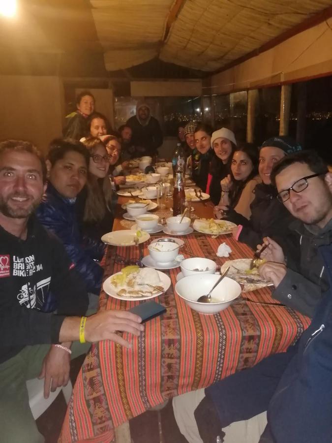 Uros Lodge Lover Titiqaqa Puno Kültér fotó